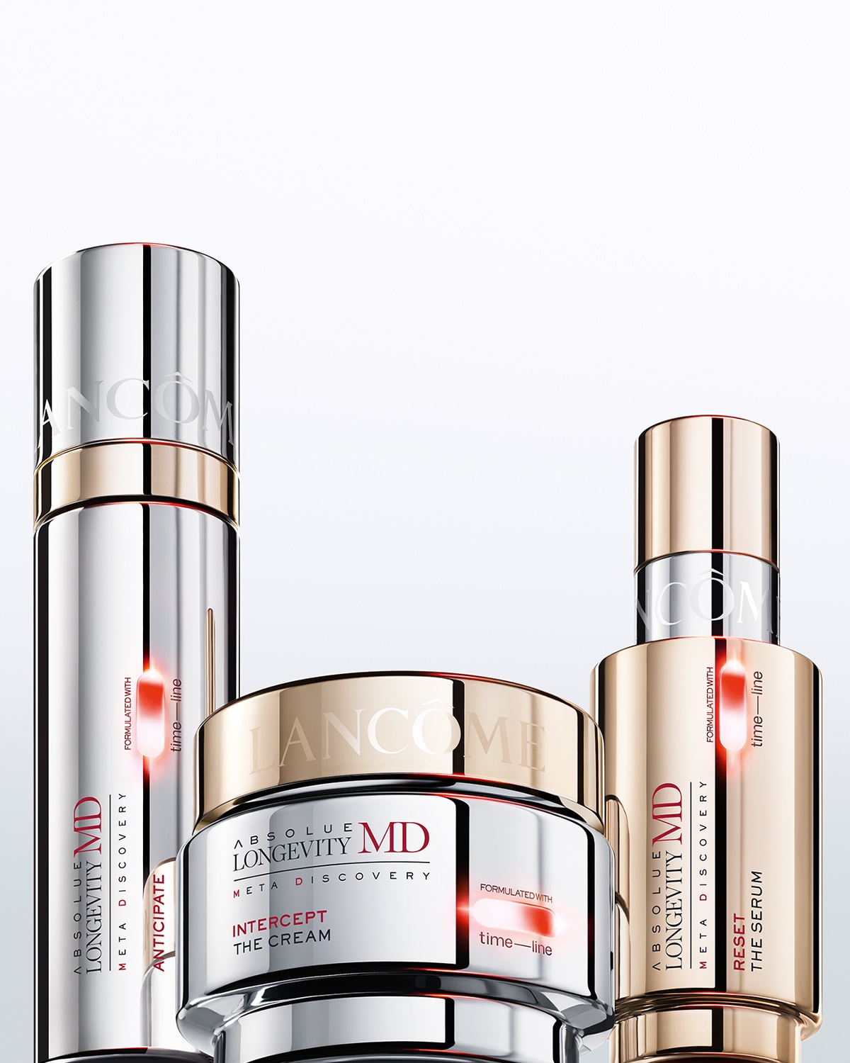 Ecco i prodotti Lancôme Absolue Longevity MD Meta Discovery: il siero Reset, la crema Intercept e un altro prodotto, tutti formulati con Time-line per una scoperta meta della longevità.