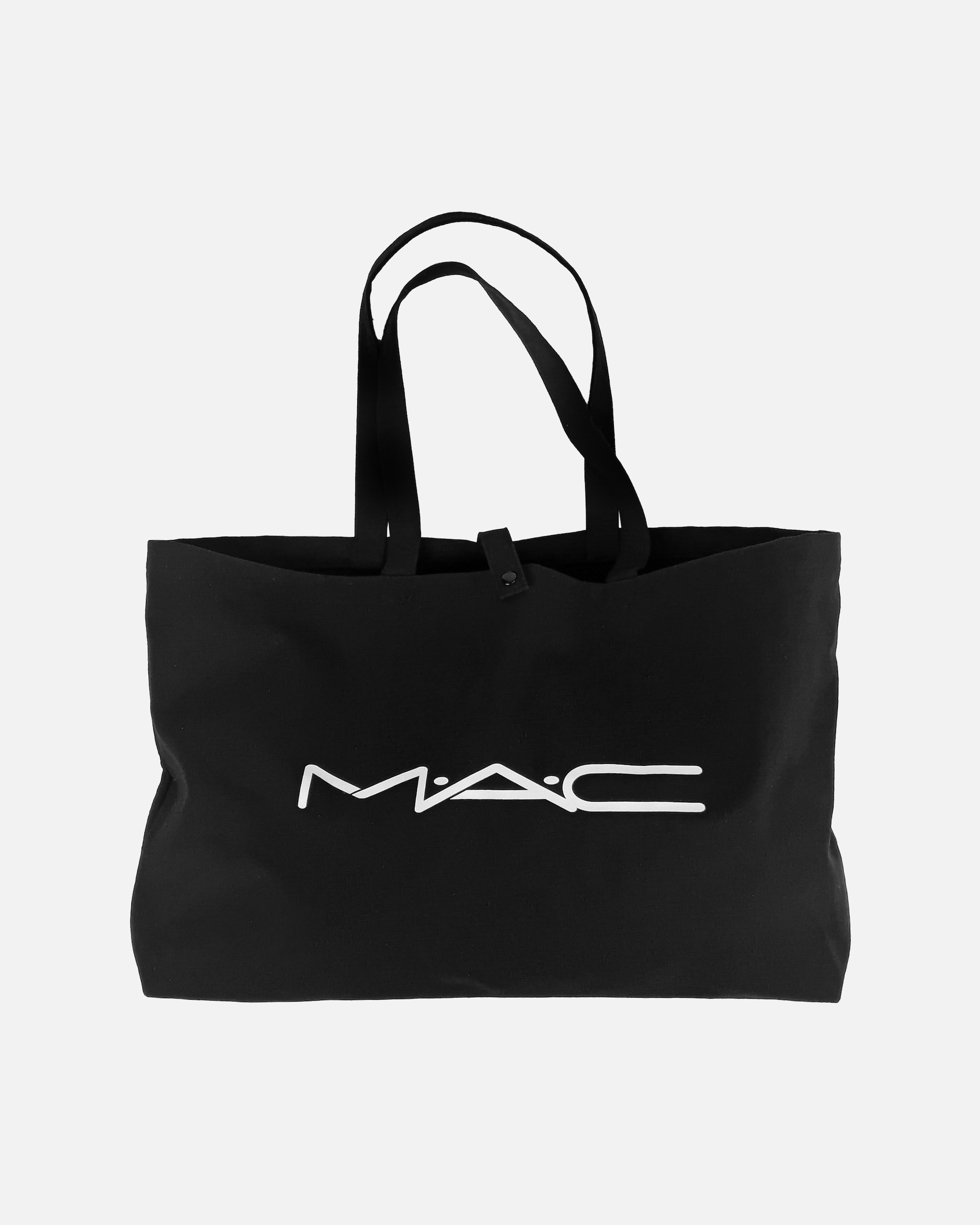 Tote bag in omaggio all'acquisto di 69€ di prodotti Mac. Esclusi i prodotti Douglas Partner.