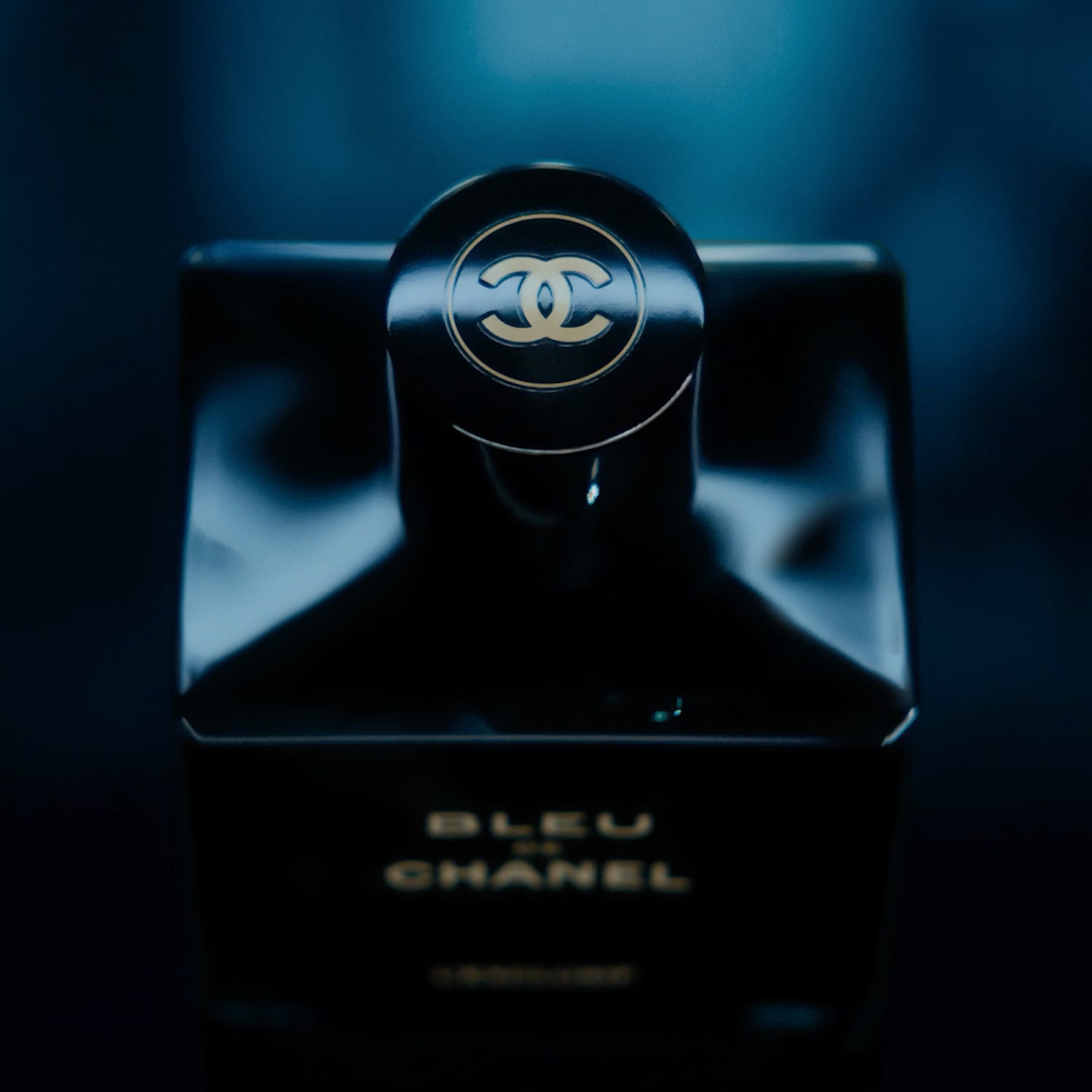 BLEU_DE_CHANEL_1H26_IT_DOUGLAS_BANNER_RANGE_1170x1170.jpg