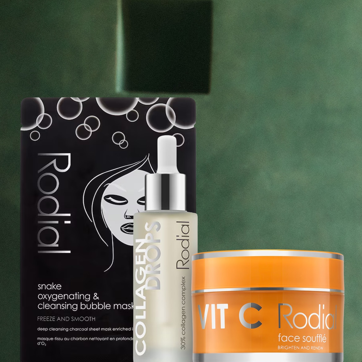 La maschera viso Rodial Snake Oxygenating & Cleansing Bubble Mask, il siero Collagen Drops e la crema viso Vit C Face Soufflé, sono prodotti essenziali per una pelle luminosa e rivitalizzata.