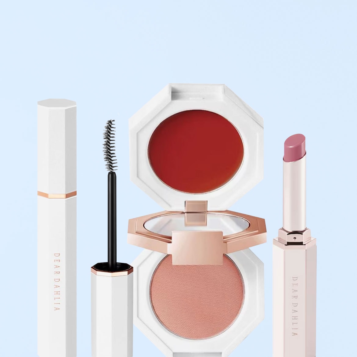 DOU-BANNER-MAKE-UP-DAYS-3-5.07-Brandhighlight-DEAR_DELHALIA.jpg