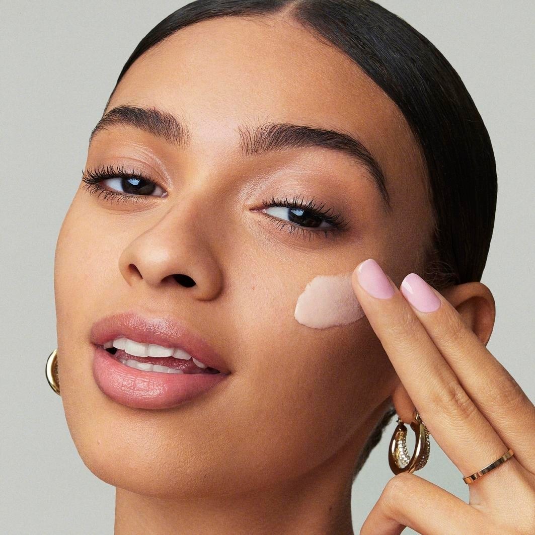 e.l.f. Putty Primer Liquid Poreless Universal Sheer Primer acquista online | DOUGLAS e.l.f. Putty Primer Liquid Poreless Universal Sheer Primer acquista online | DOUGLAS