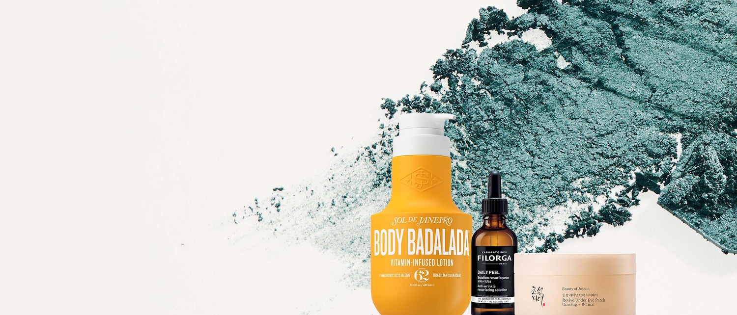 La lozione corpo Sol de Janeiro Body Badalada, in un flacone giallo da 400 ml con erogatore bianco, è arricchita con 7-Hyaluronic Acid Blend e Brazilian Sugarcane per un'idratazione profonda.