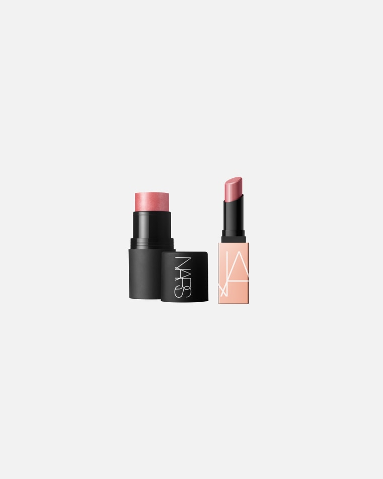 2 minisize makeup all'acquisto di 69€ di prodotti Nars. Esclusi i prodotti Douglas Partner.