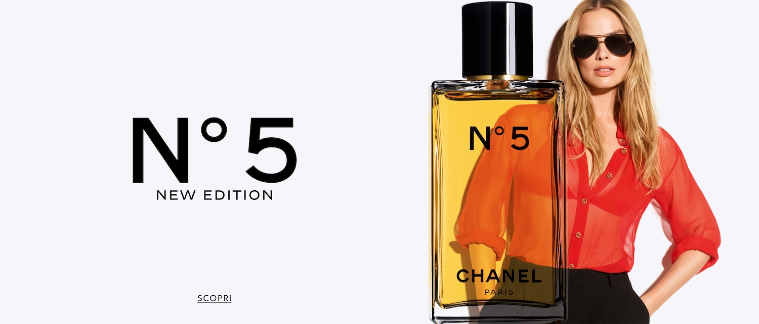 Scopri la nuova edizione di Chanel N°5, un'icona di eleganza e stile, presentata in un flacone dal design raffinato e senza tempo.