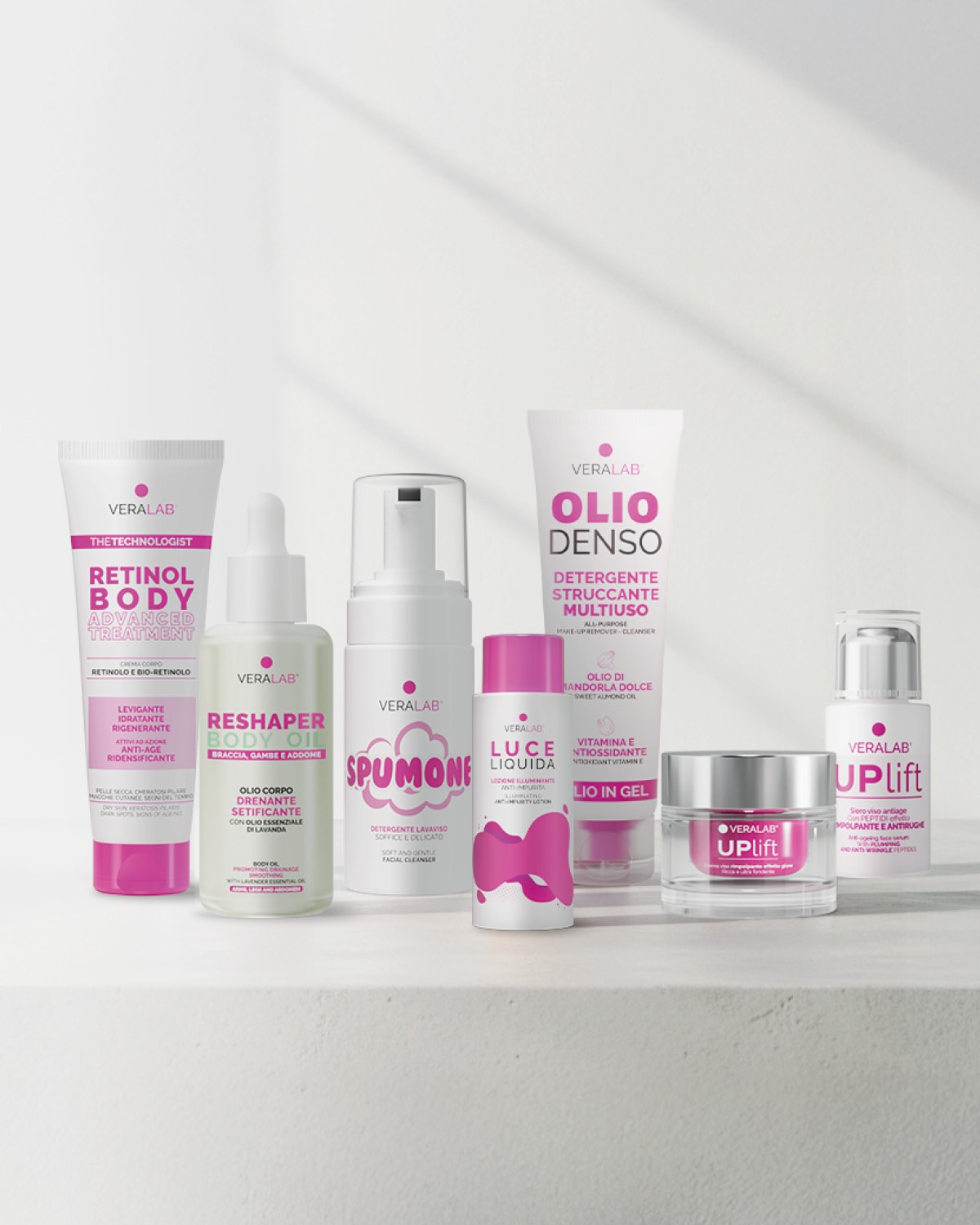 Scopri la linea completa di prodotti Veralab per la cura del corpo e del viso: dal trattamento avanzato Retinol Body all'olio denso struccante multiuso, passando per lo Spumone detergente e l'UPlift siero viso anti-age.