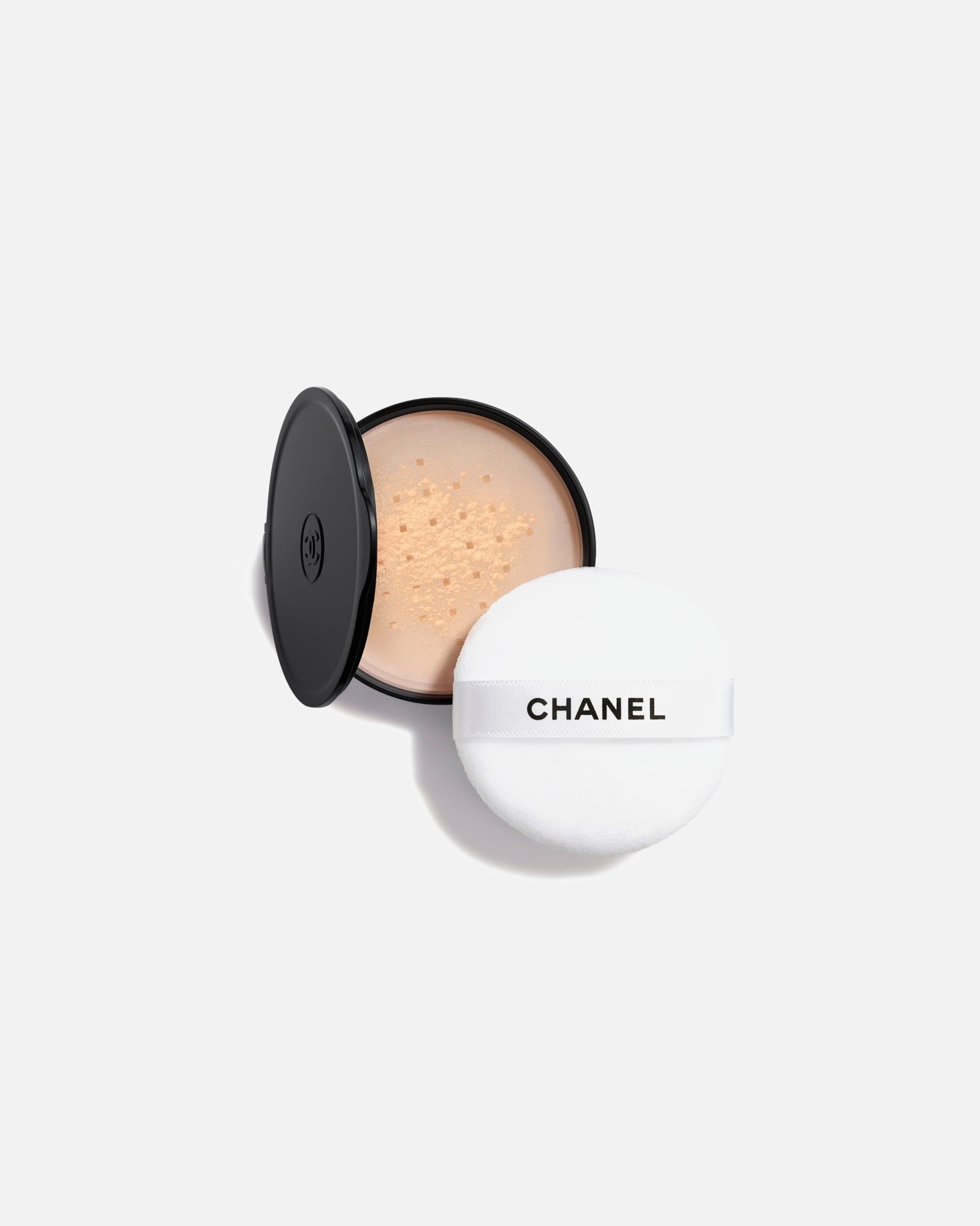 Cipria di Unisex CHANEL POUDRE UNIVERSELLE RICARICA POUDRE UNIVERSELLE LIBRE - POLVERE LIBERA RISULTATO NATURALE. FORMATO DA VIAGGIO. 40 MEDIUM PLUS