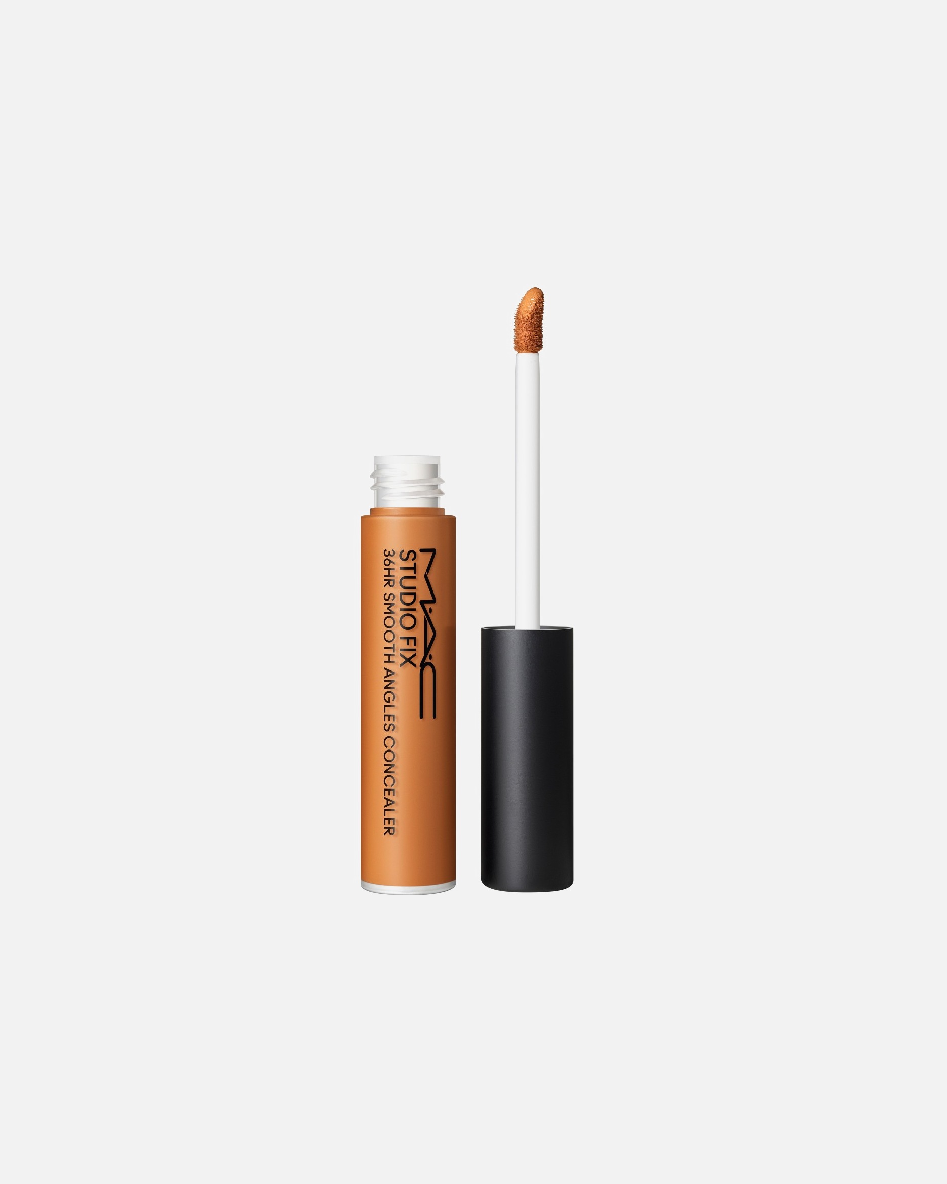 Correttore di Unisex MAC Studio FIX 36HR SMOOTH ANGLES CONCEALER 43 - NC47